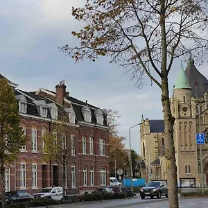 mansion-6.maastrichthotels.net/